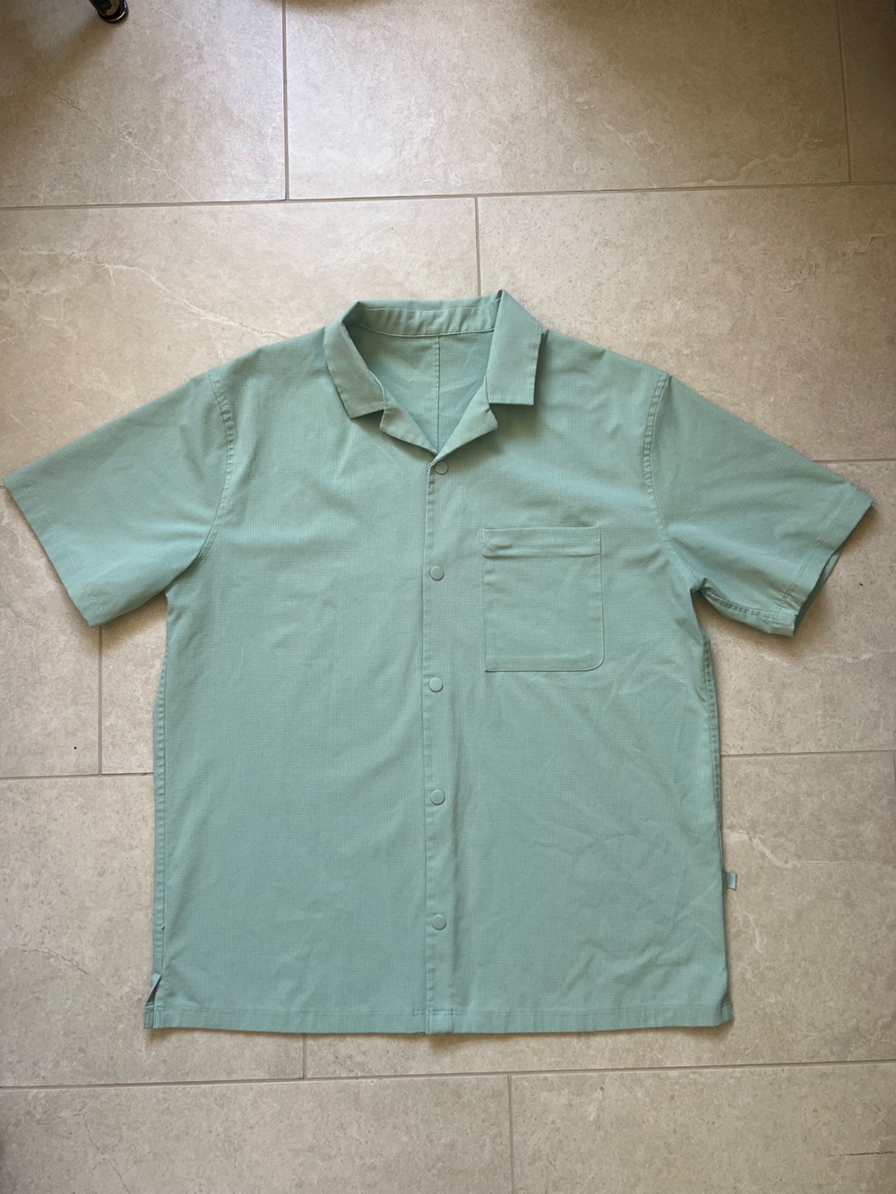 Lululemon Airing Easy Camp Collar Shirt Size Large Ventlight Mesh